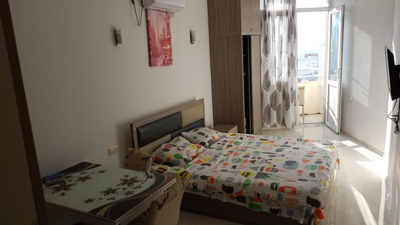 Sky-G Sea View Apartment Batumi Exterior photo