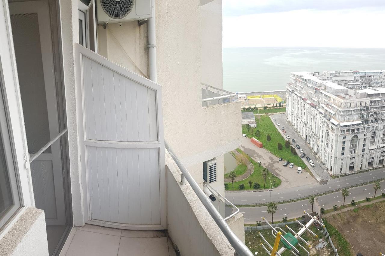 Sky-G Sea View Apartment Batumi Exterior photo