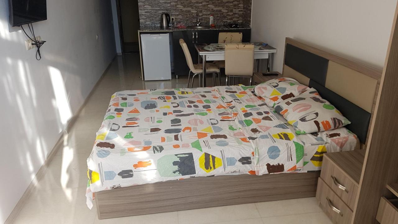 Sky-G Sea View Apartment Batumi Exterior photo