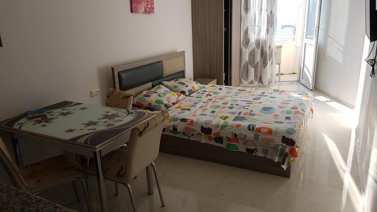 Sky-G Sea View Apartment Batumi Exterior photo